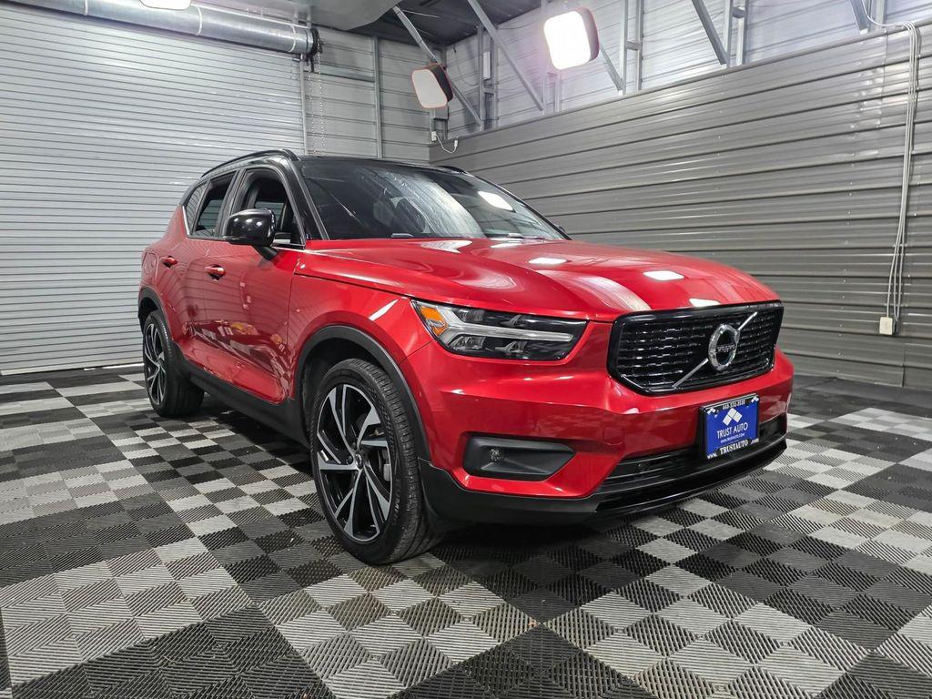 used 2020 Volvo XC40 car, priced at $20,495