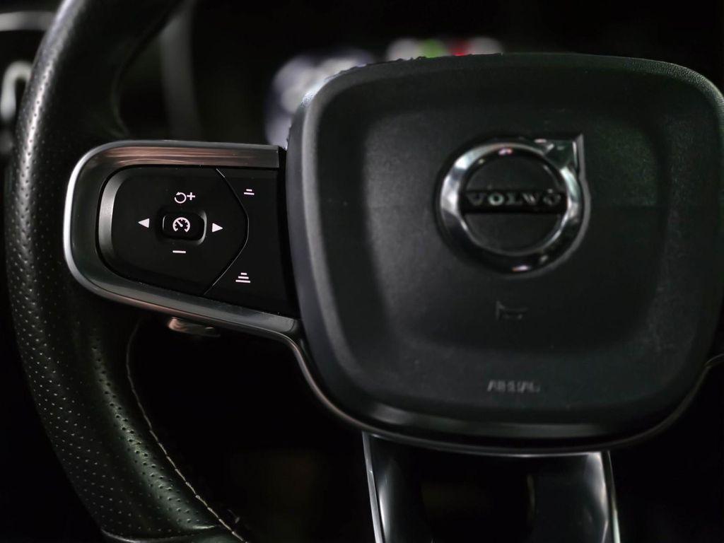 used 2020 Volvo XC40 car, priced at $20,495