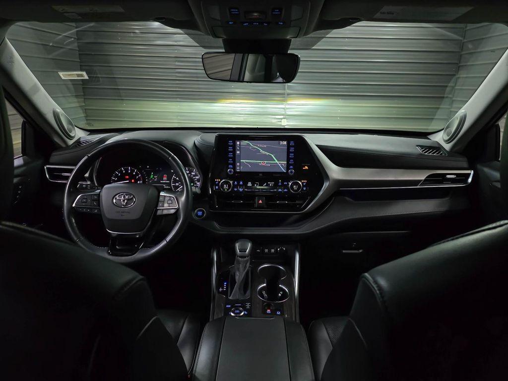 used 2020 Toyota Highlander car, priced at $31,495