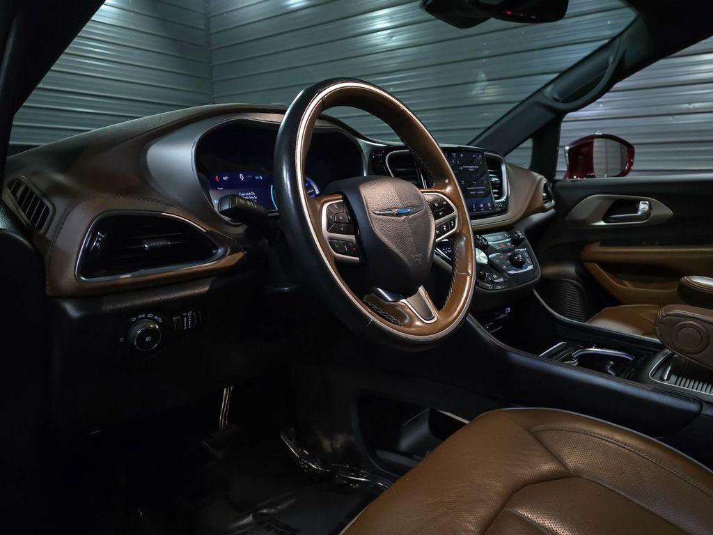 used 2021 Chrysler Pacifica Hybrid car, priced at $31,095