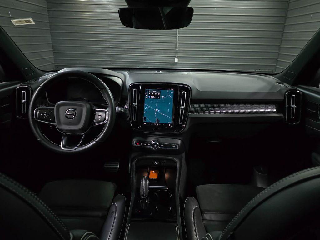 used 2021 Volvo XC40 car, priced at $21,595