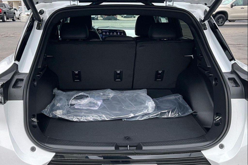 new 2026 Chevrolet Equinox EV car, priced at $40,610