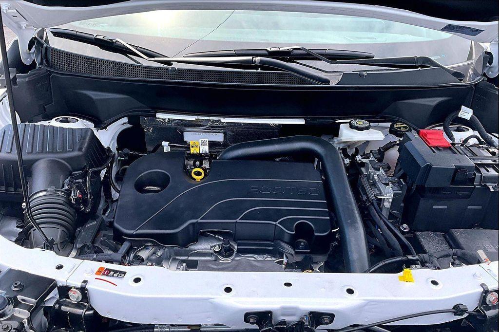 used 2026 Chevrolet Equinox car, priced at $27,864