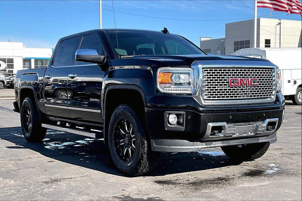 used 2015 GMC Sierra 1500 car, priced at $27,156