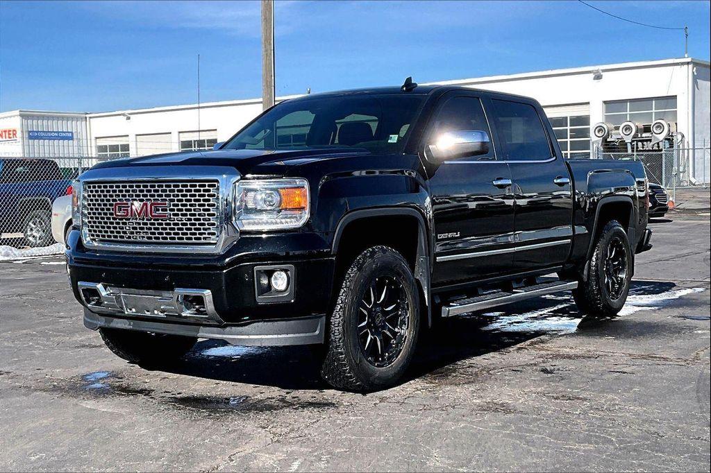 used 2015 GMC Sierra 1500 car, priced at $27,156
