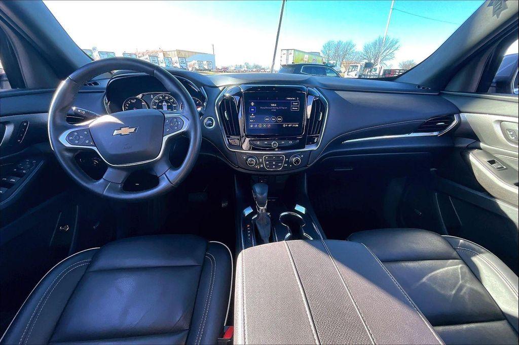 used 2023 Chevrolet Traverse car, priced at $36,682