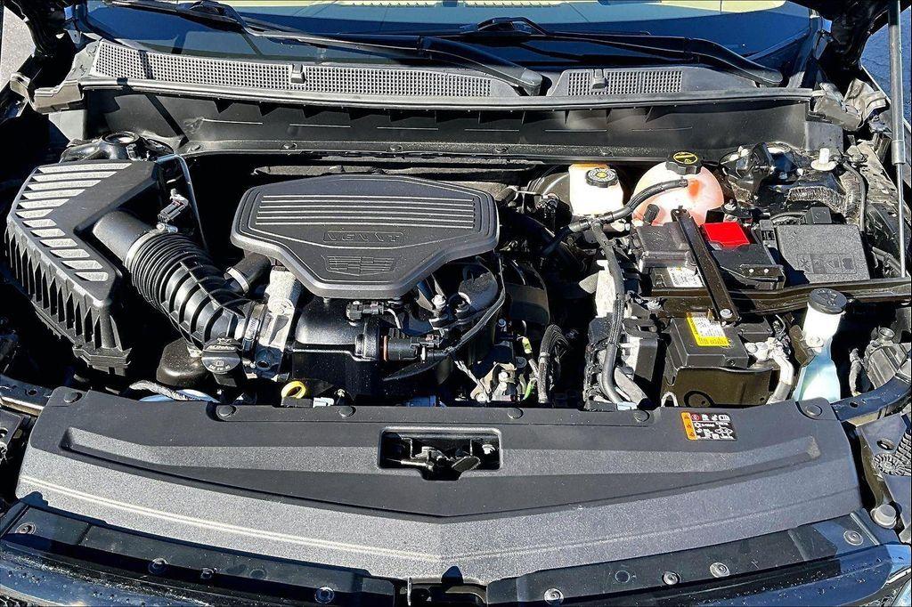 used 2024 Cadillac XT6 car, priced at $45,293