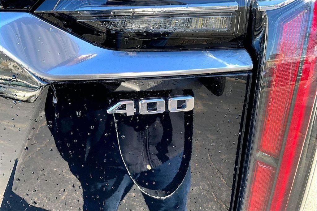 used 2024 Cadillac XT6 car, priced at $45,293