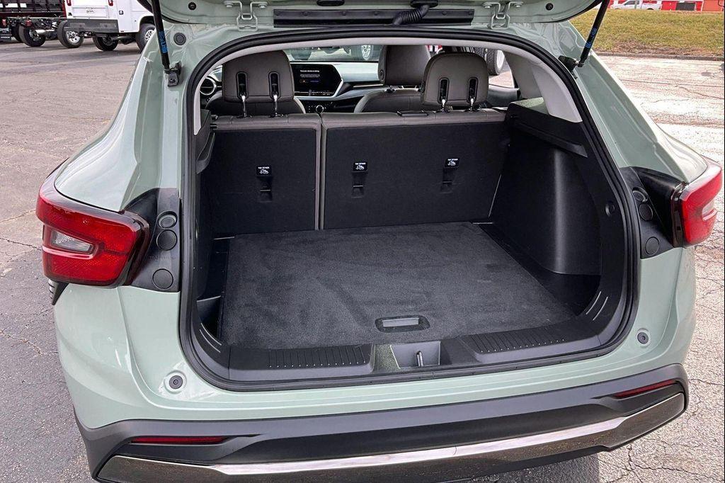 used 2024 Chevrolet Trax car, priced at $21,718