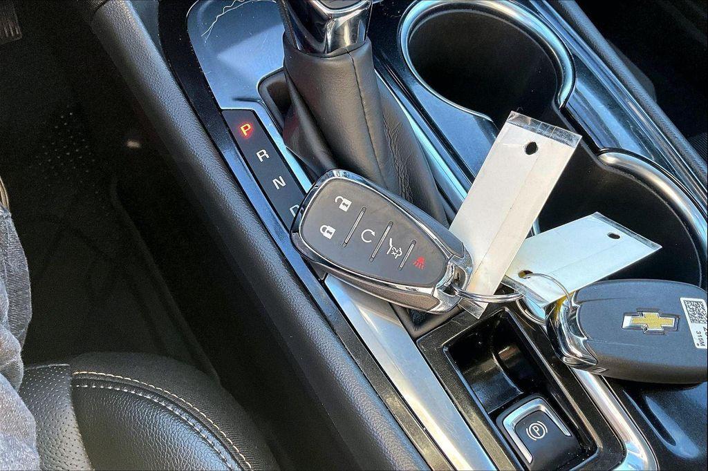 used 2024 Chevrolet Equinox car, priced at $26,038