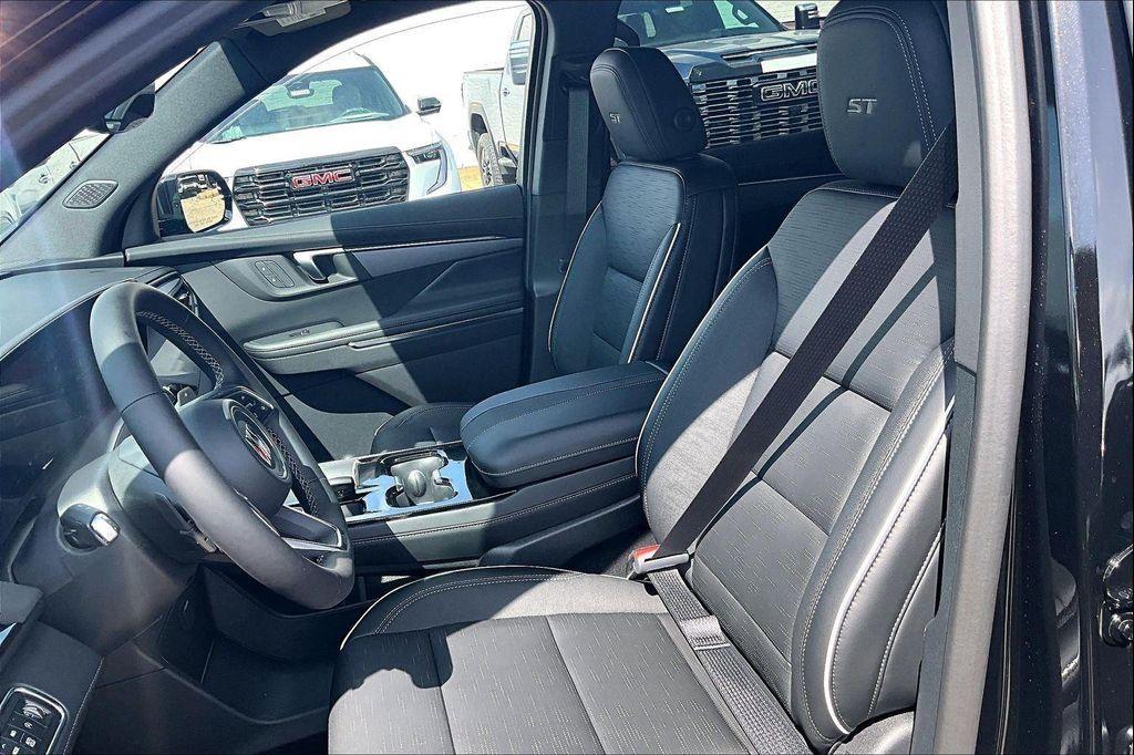 new 2026 Buick Enclave car, priced at $61,105