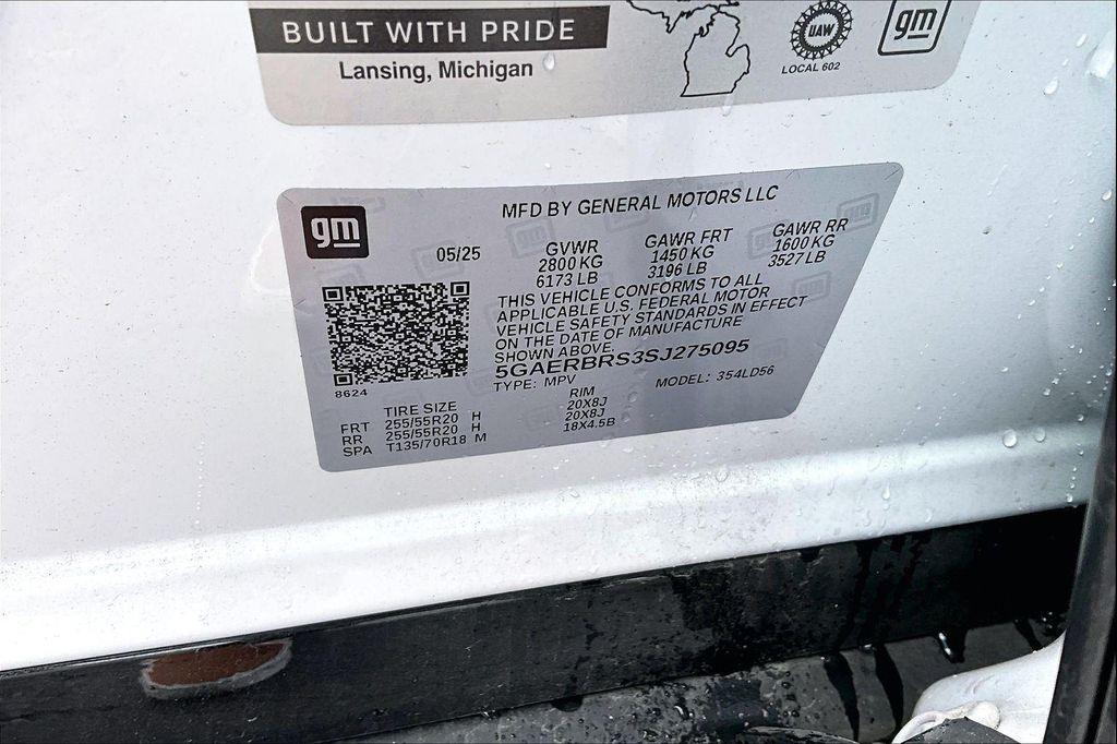 used 2025 Buick Enclave car, priced at $37,522