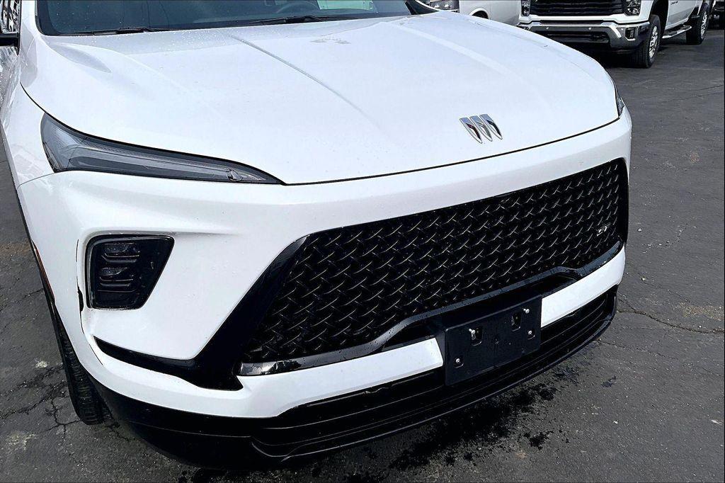 used 2025 Buick Enclave car, priced at $37,522