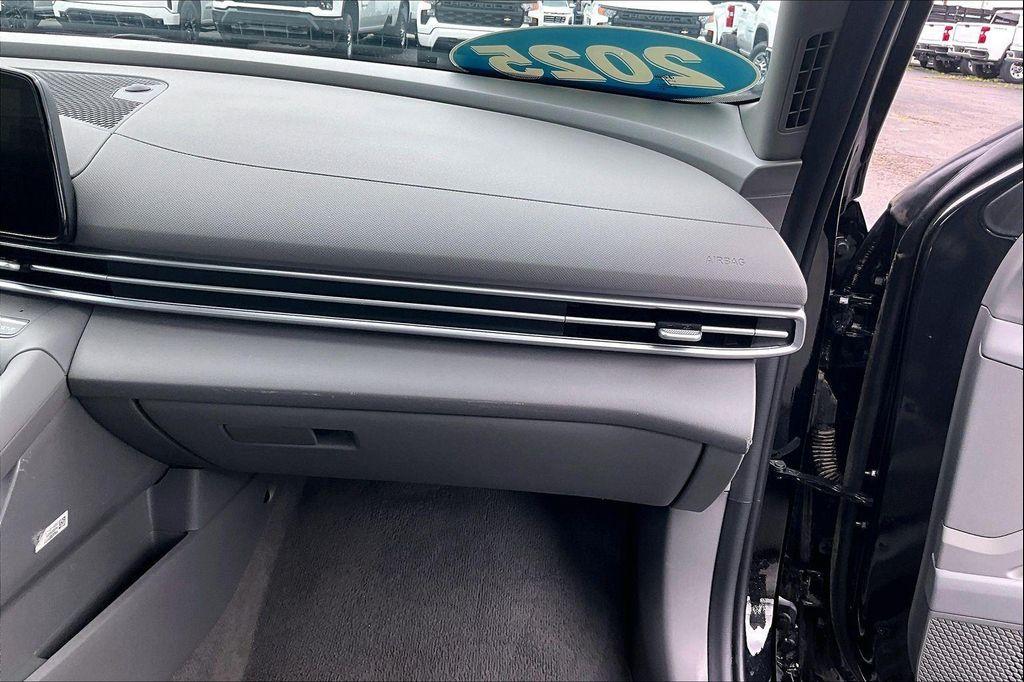 used 2025 Hyundai Elantra car, priced at $22,977