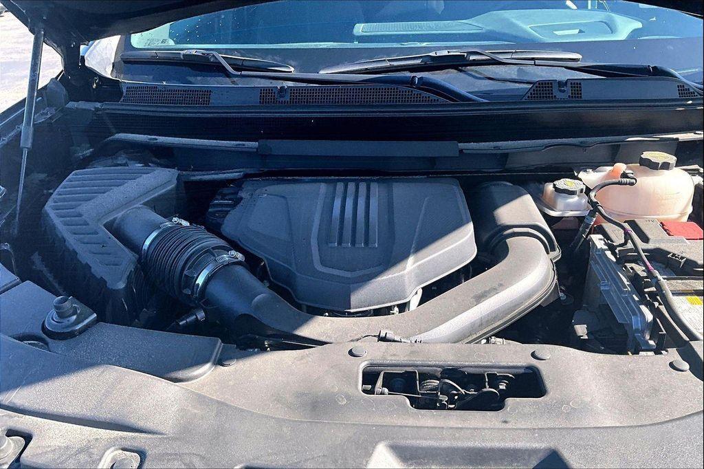 used 2025 GMC Acadia car, priced at $35,954