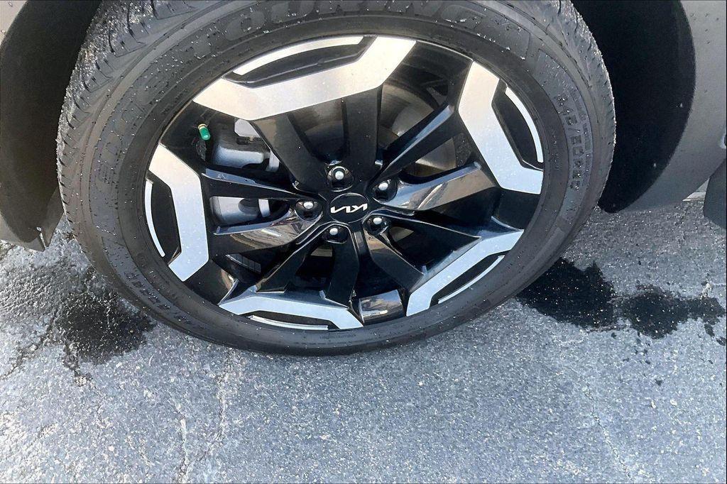 used 2024 Kia Telluride car, priced at $31,076