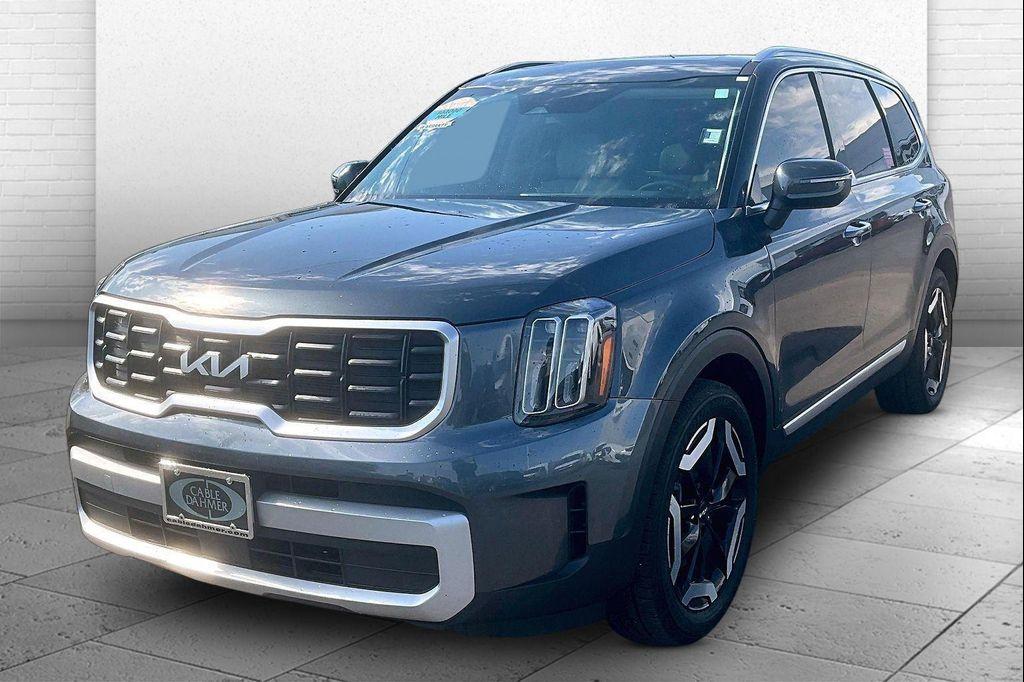 used 2024 Kia Telluride car, priced at $31,076