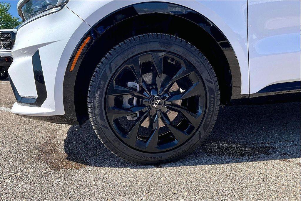 used 2021 Kia Sorento car, priced at $23,662