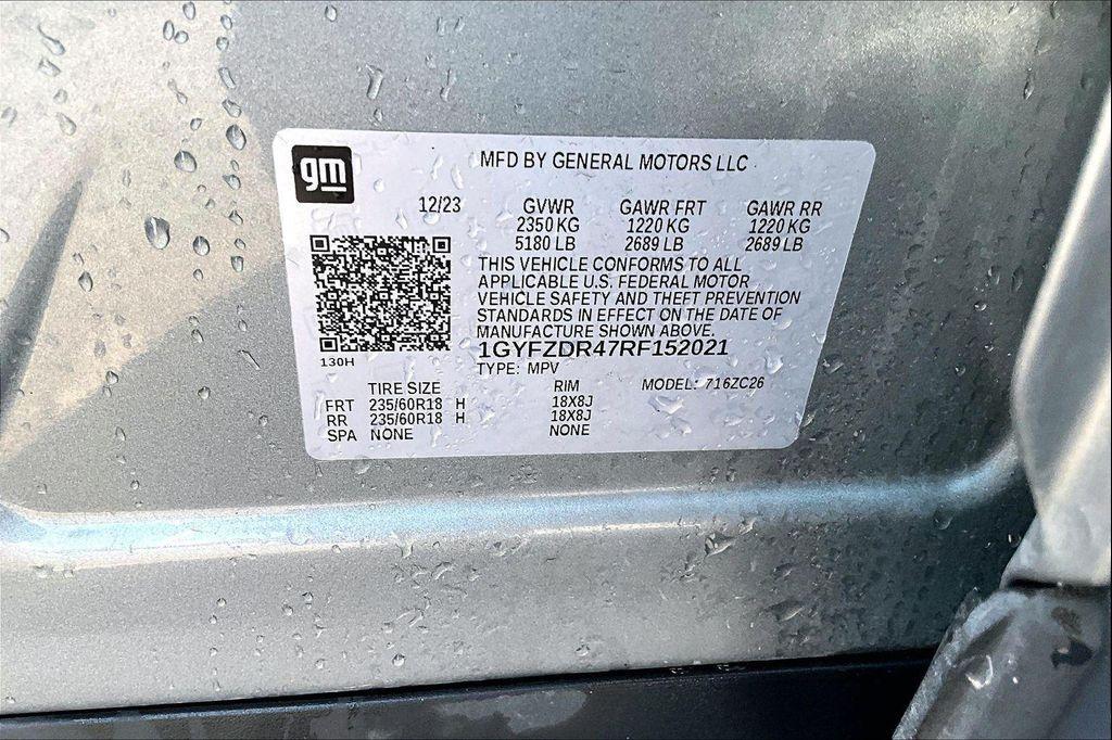 used 2024 Cadillac XT4 car, priced at $27,367