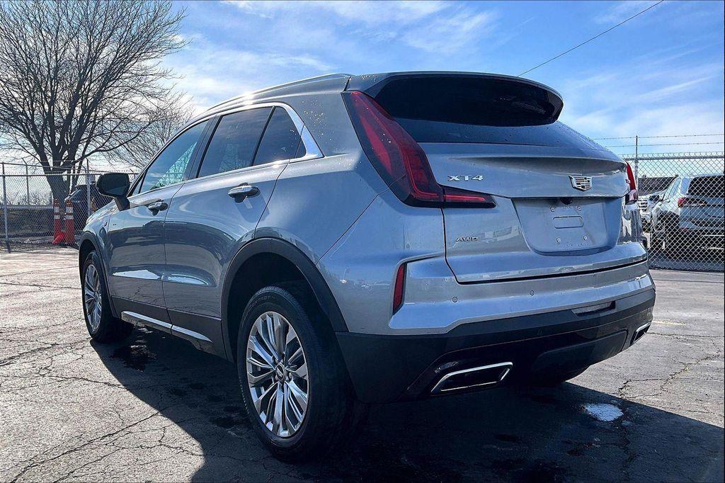 used 2024 Cadillac XT4 car, priced at $27,367