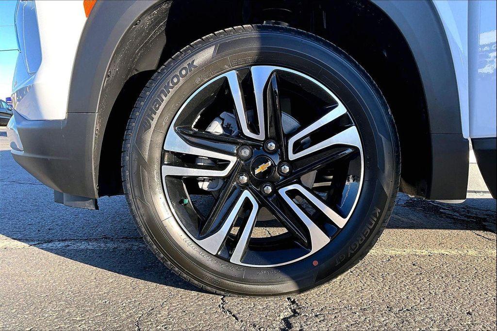 new 2026 Chevrolet TrailBlazer car, priced at $29,555