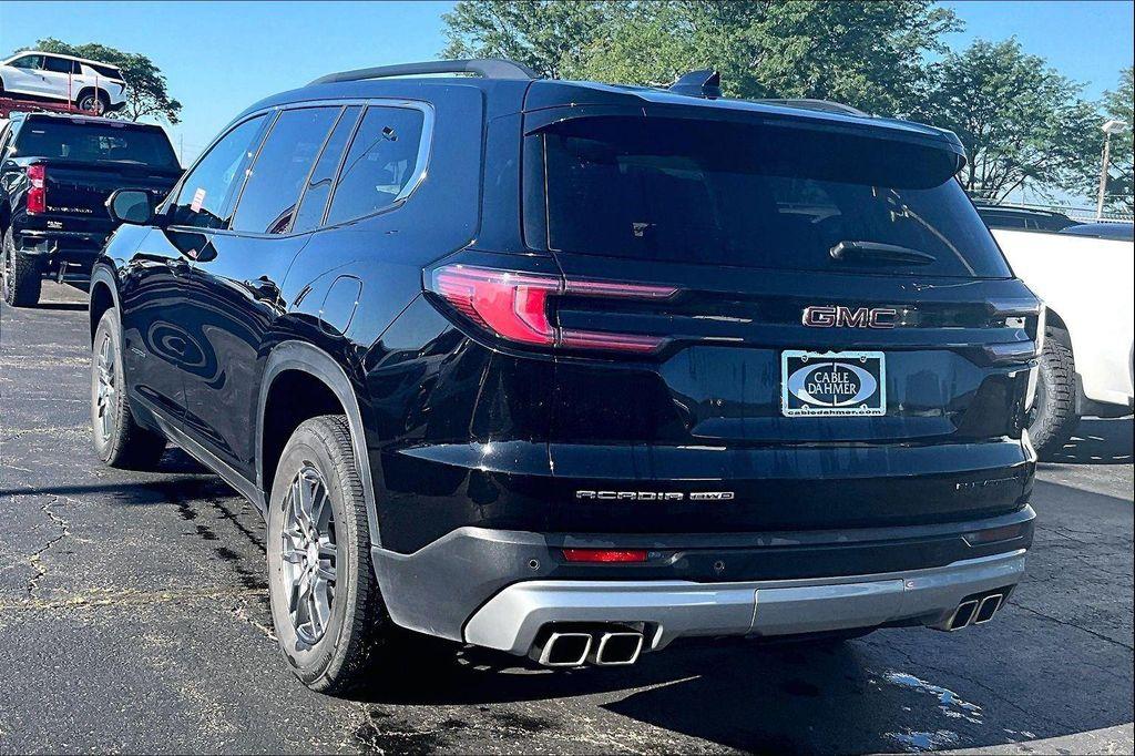 used 2025 GMC Acadia car, priced at $38,098
