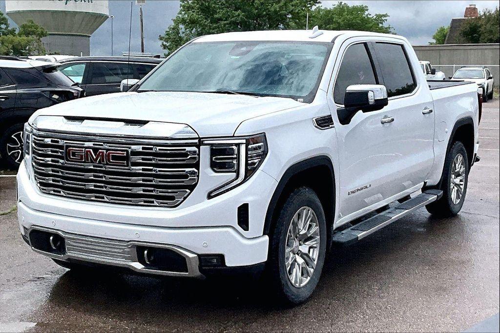 used 2023 GMC Sierra 1500 car, priced at $52,467