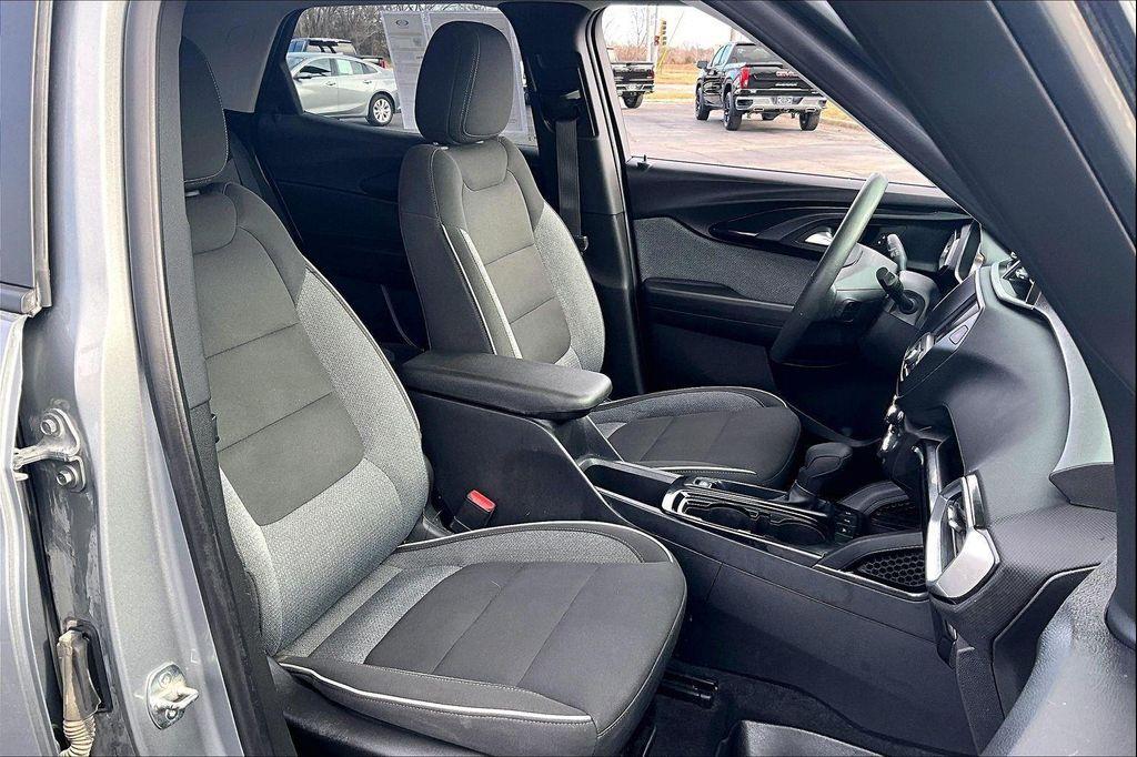 used 2023 Chevrolet TrailBlazer car, priced at $19,063