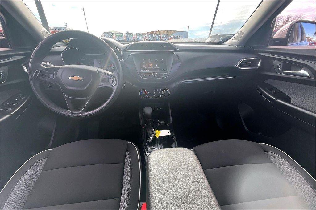 used 2023 Chevrolet TrailBlazer car, priced at $19,063