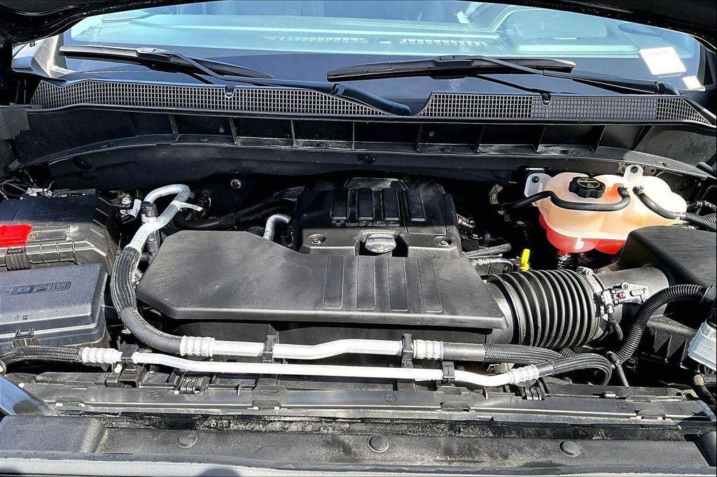 used 2024 Chevrolet Silverado 1500 car, priced at $41,194