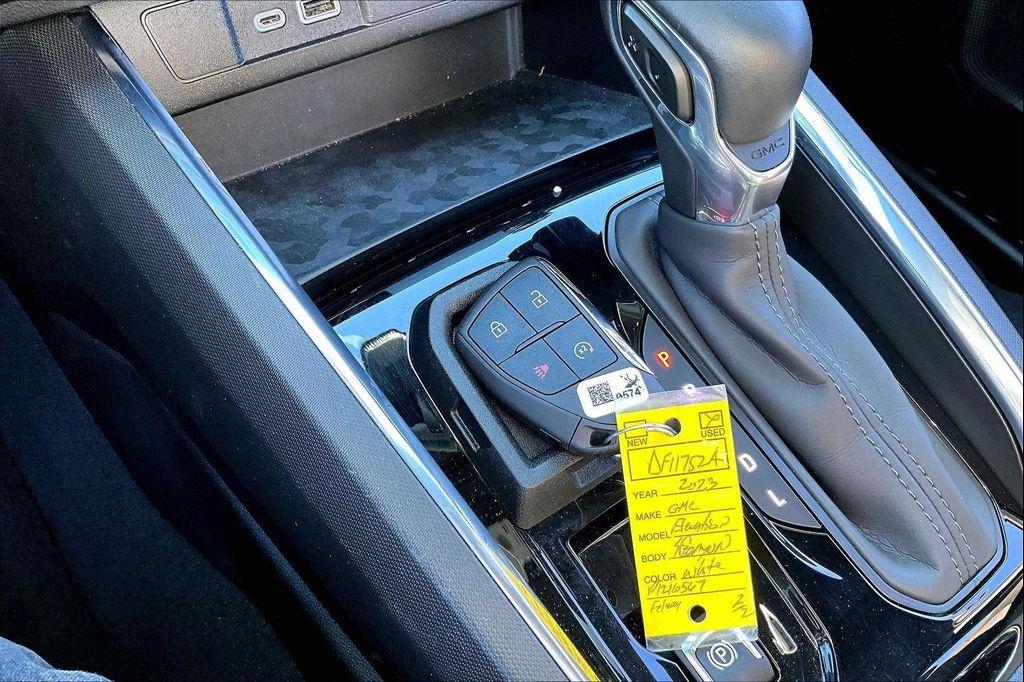 used 2023 GMC Canyon car, priced at $30,639