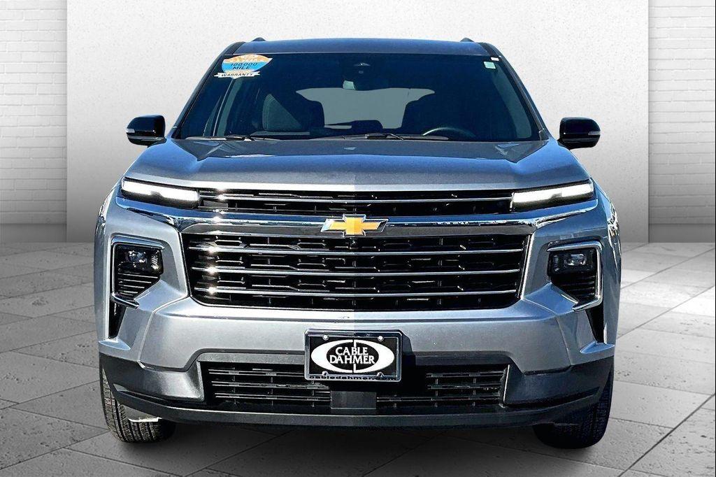used 2024 Chevrolet Traverse car, priced at $34,206
