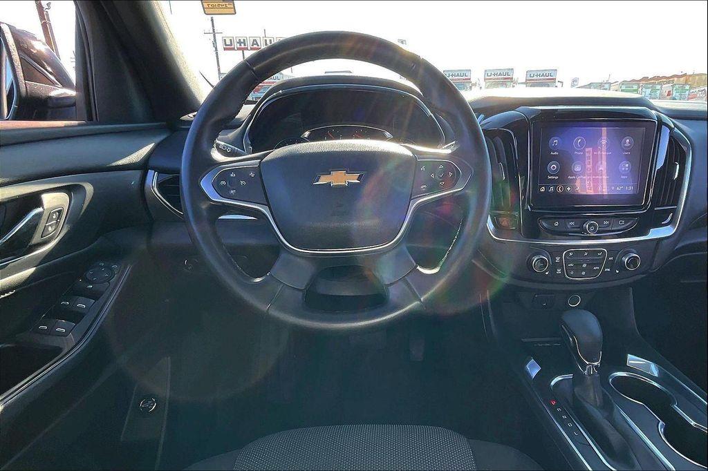 used 2023 Chevrolet Traverse car, priced at $29,483