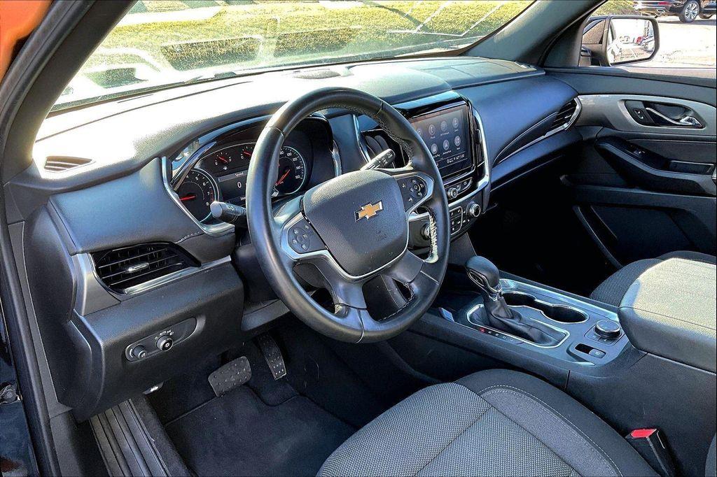 used 2023 Chevrolet Traverse car, priced at $29,483