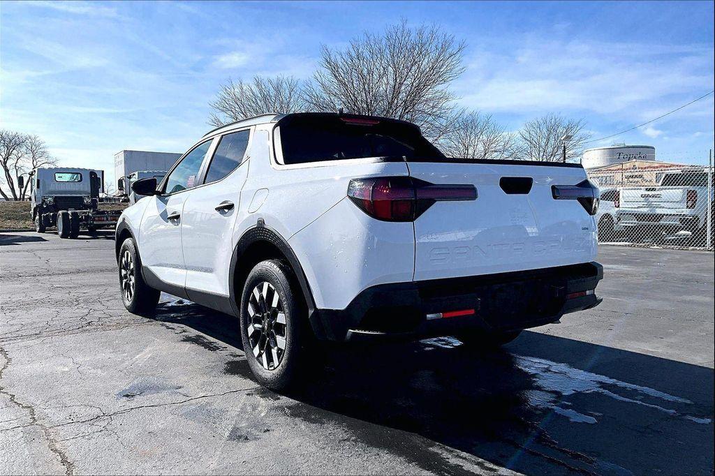 used 2025 Hyundai SANTA CRUZ car, priced at $28,350