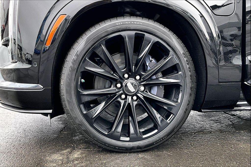 new 2026 Cadillac VISTIQ car, priced at $99,815