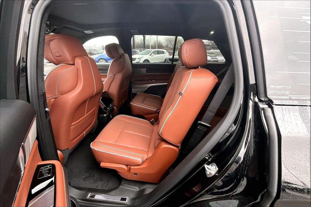 new 2026 Cadillac VISTIQ car, priced at $99,815