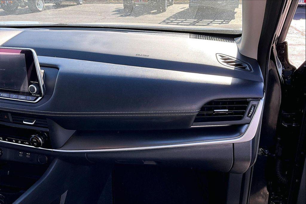 used 2024 Nissan Rogue car, priced at $22,248