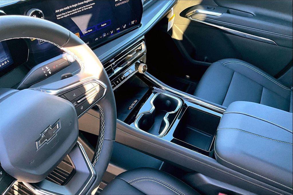 new 2026 Chevrolet Traverse car, priced at $49,755