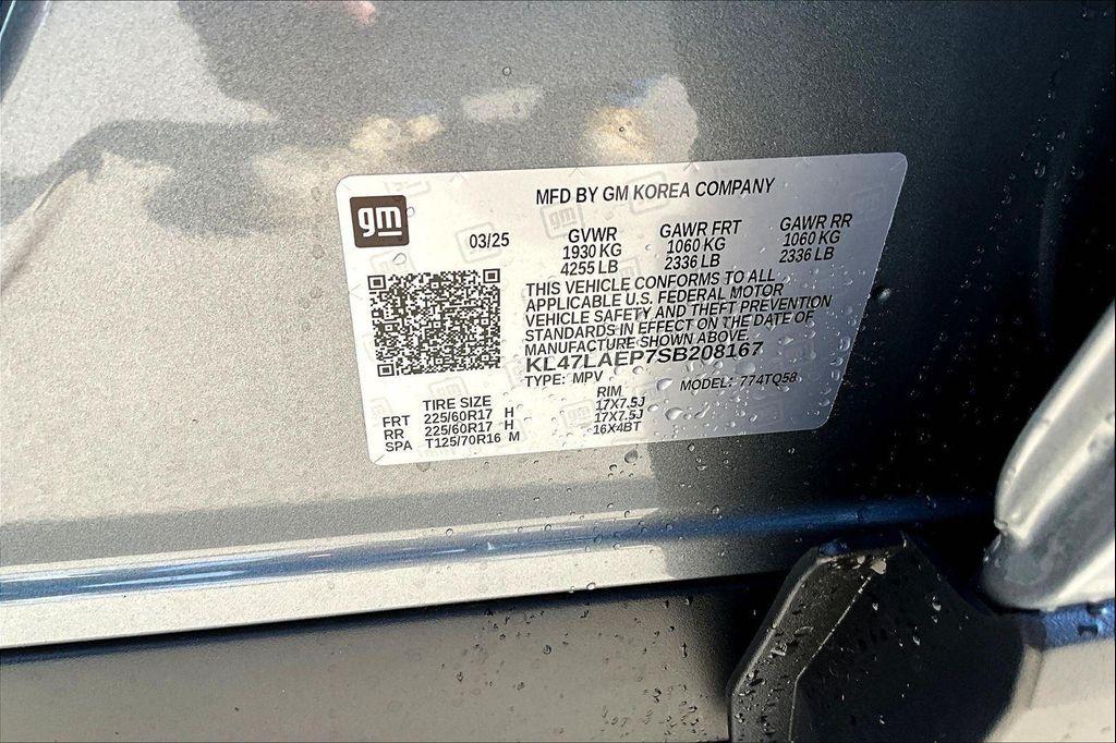 new 2025 Buick Envista car, priced at $24,610