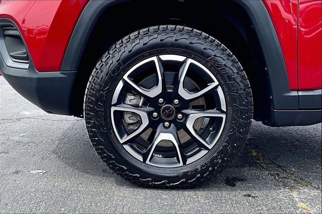 used 2025 Jeep Compass car, priced at $21,015