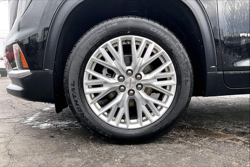 used 2024 GMC Acadia car, priced at $32,457