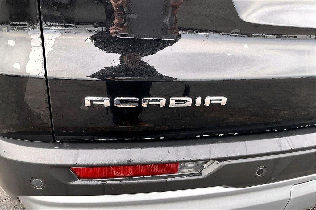 used 2024 GMC Acadia car, priced at $32,457