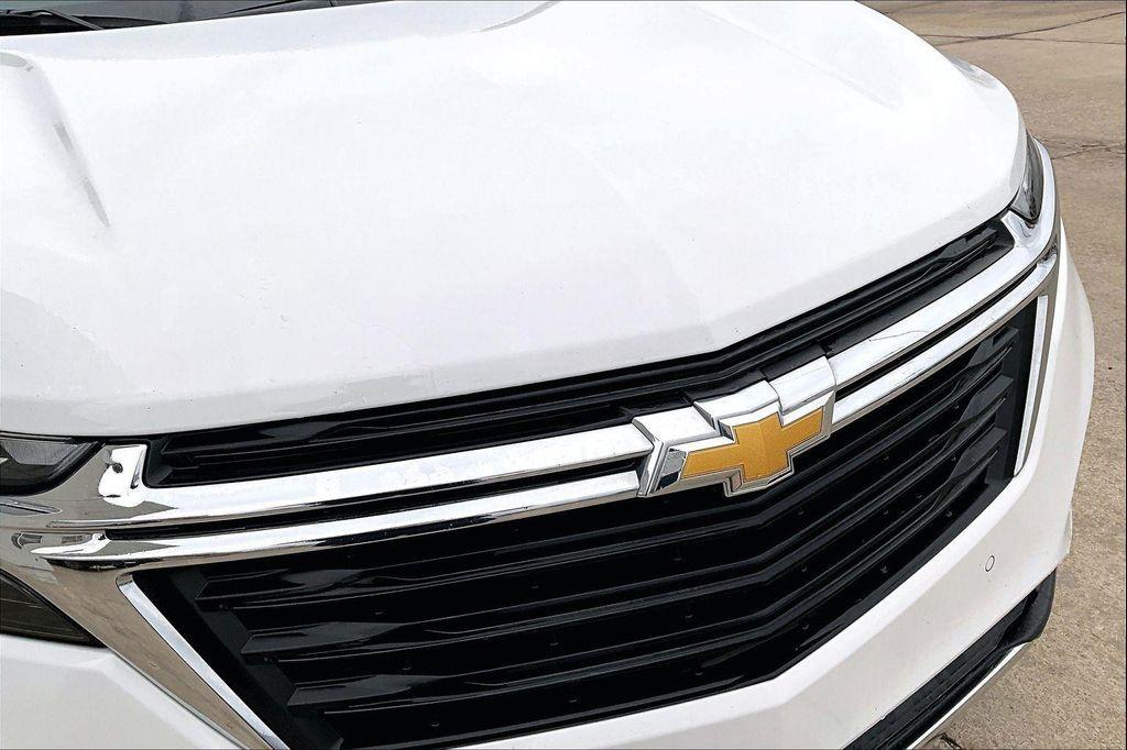 used 2024 Chevrolet Equinox car, priced at $21,297