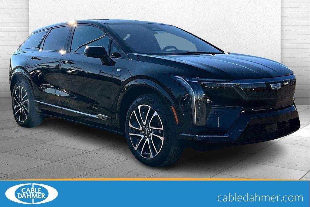 new 2026 Cadillac OPTIQ car, priced at $56,625