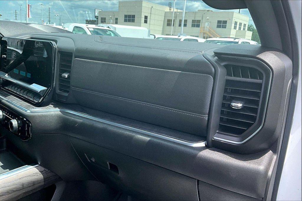 used 2024 Chevrolet Silverado 2500 car, priced at $60,302