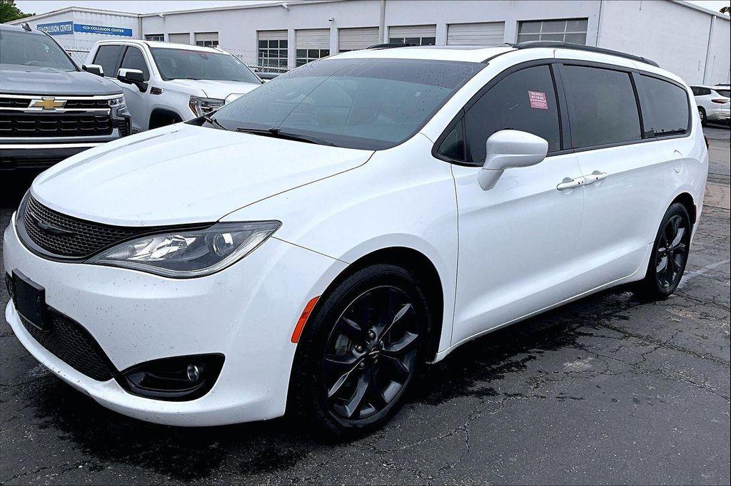 used 2020 Chrysler Pacifica car, priced at $16,682