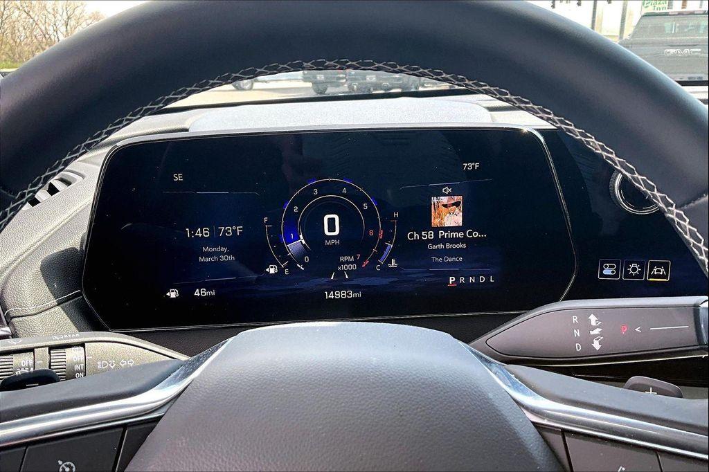 used 2025 Chevrolet Traverse car, priced at $34,214