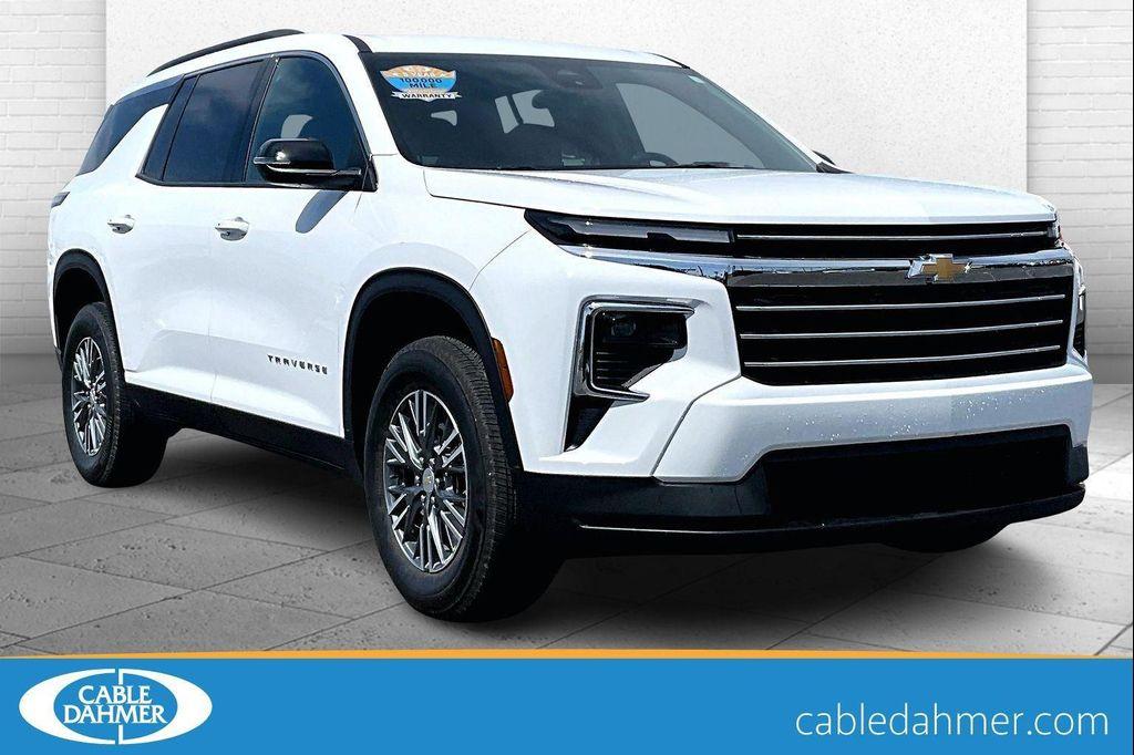 used 2025 Chevrolet Traverse car, priced at $33,794