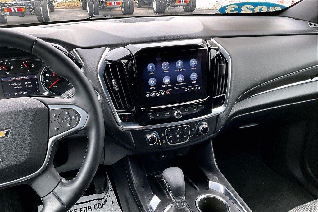 used 2023 Chevrolet Traverse car, priced at $26,997